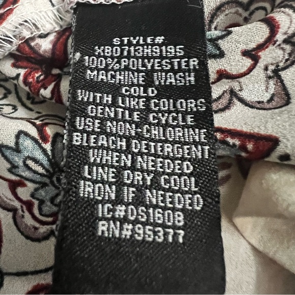 Printed Tie Neck Blouse - Picture 7 of 7